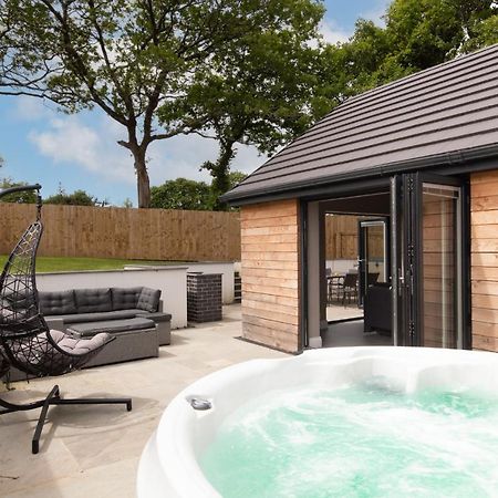 Pine Cottage Tenby Luaran gambar