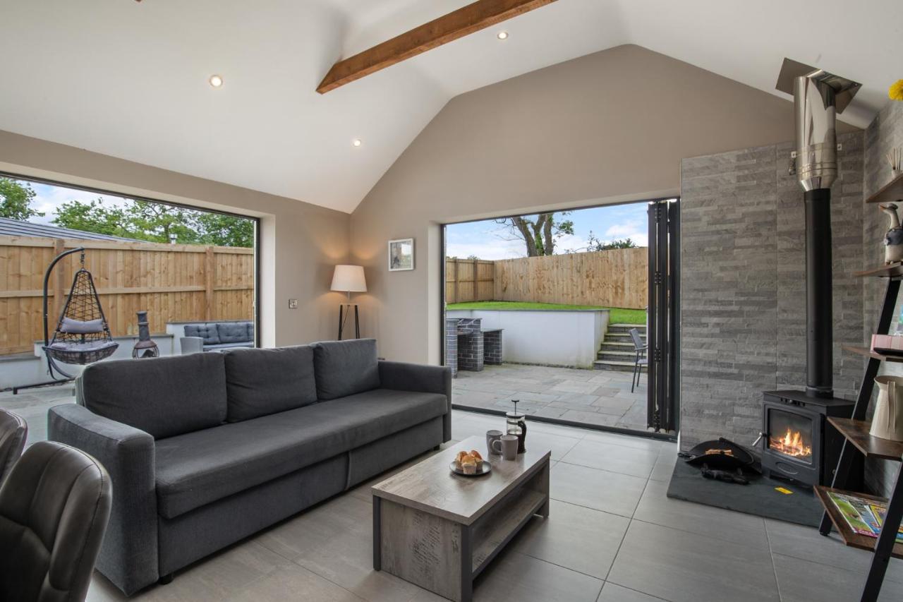 Pine Cottage Tenby Luaran gambar